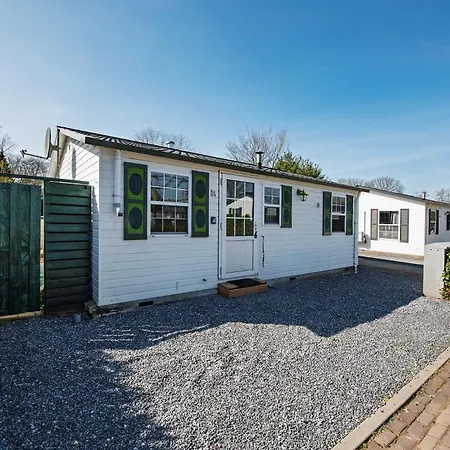 13, Artist-designed With Ac, Parking & Fully Fenced!