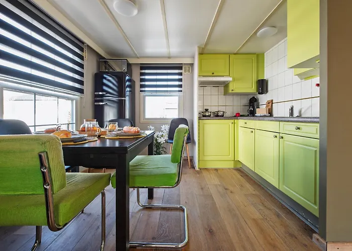 13, Artist-designed With Ac, Parking & Fully Fenced!