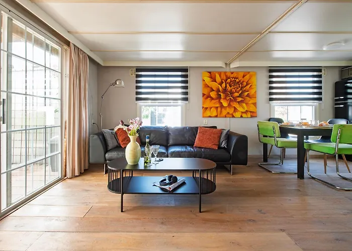 Chalet 13, Artist-designed With Ac, Parking & Fully Fenced!