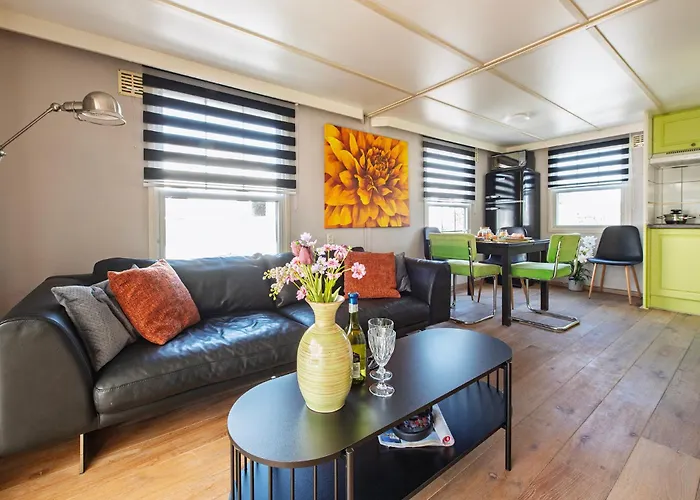 Chalet 13, Artist-designed With Ac, Parking & Fully Fenced!